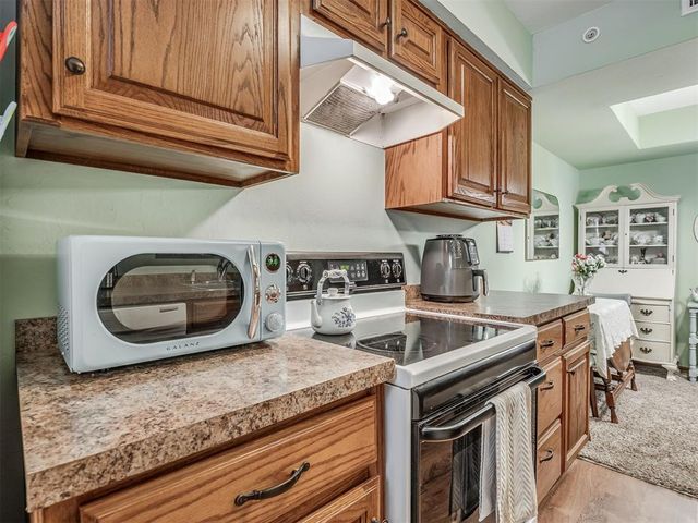 14309 N Pennsylvania Avenue 9E, Oklahoma City, OK 73134