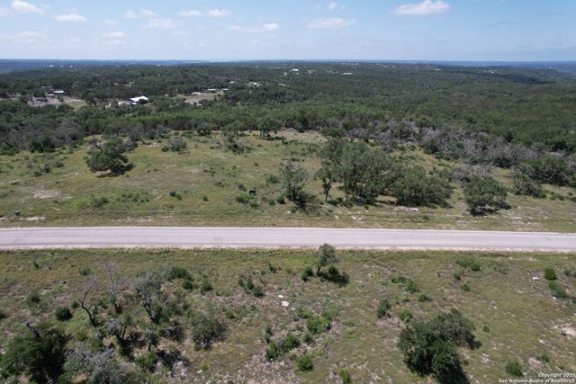 23 loma vista, Kerrville, TX 78028