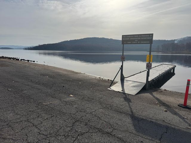 290 State Highway Uu, Blue Eye, MO 65611