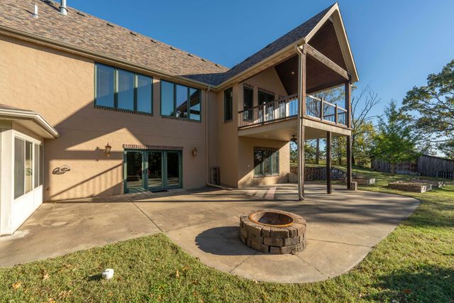 290 State Highway Uu, Blue Eye, MO 65611