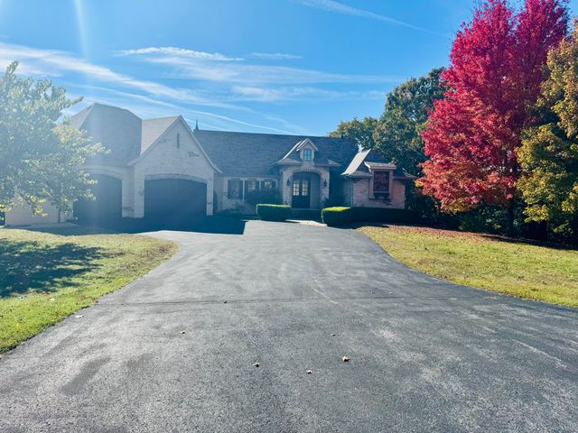 290 State Highway Uu, Blue Eye, MO 65611