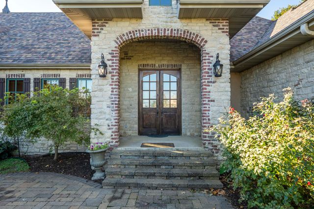 290 State Highway Uu, Blue Eye, MO 65611