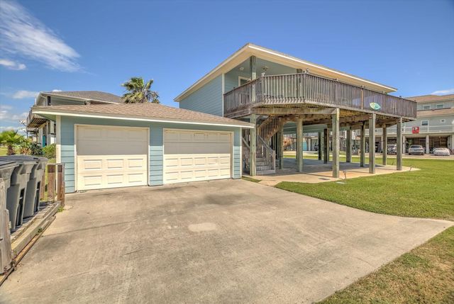 2619 Tide Drive, Crystal Beach, TX 77650