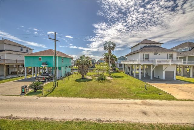 2619 Tide Drive, Crystal Beach, TX 77650