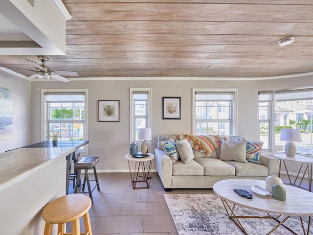 1214 E Atlantic Avenue 1, Delray Beach, FL 33483
