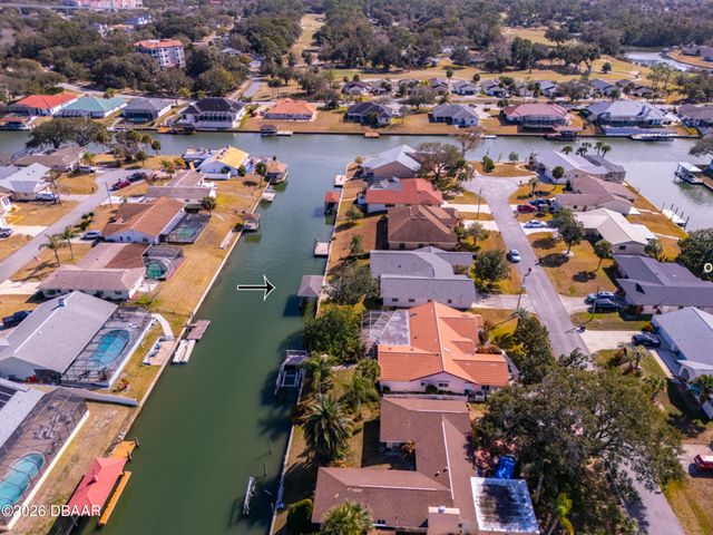 21 Claymont Court S, Palm Coast, FL 32137