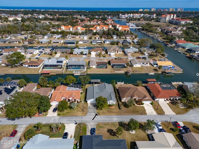 21 Claymont Court S, Palm Coast, FL 32137