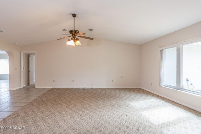 21 Claymont Court S, Palm Coast, FL 32137