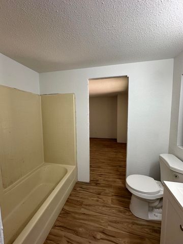 2505 Huckleberry Lane, Whitethorn, CA 95589