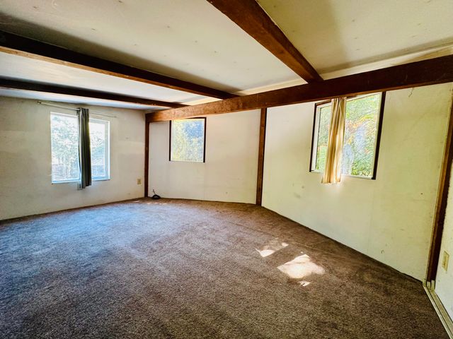 2505 Huckleberry Lane, Whitethorn, CA 95589