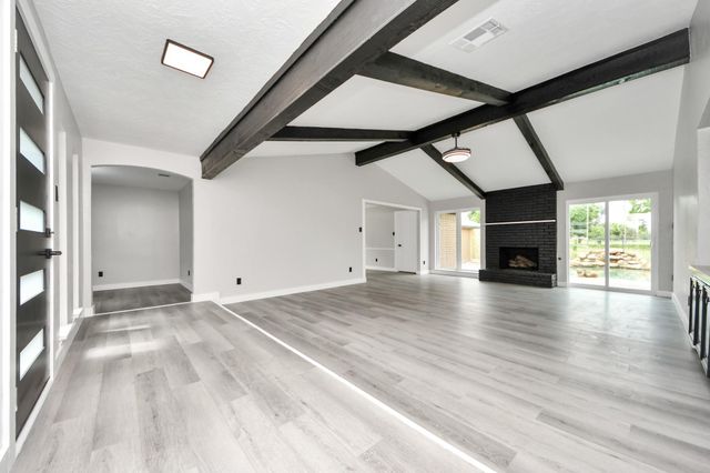 7822 Maple Tree Drive, Houston, TX 77088