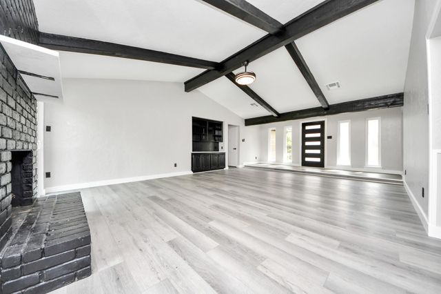 7822 Maple Tree Drive, Houston, TX 77088