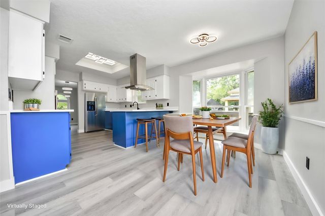 7822 Maple Tree Drive, Houston, TX 77088