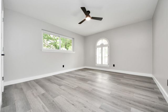 7822 Maple Tree Drive, Houston, TX 77088