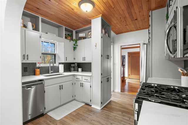 2731 Bronson Boulevard, Kalamazoo, MI 49008