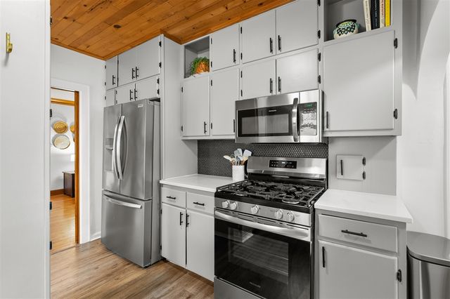 2731 Bronson Boulevard, Kalamazoo, MI 49008