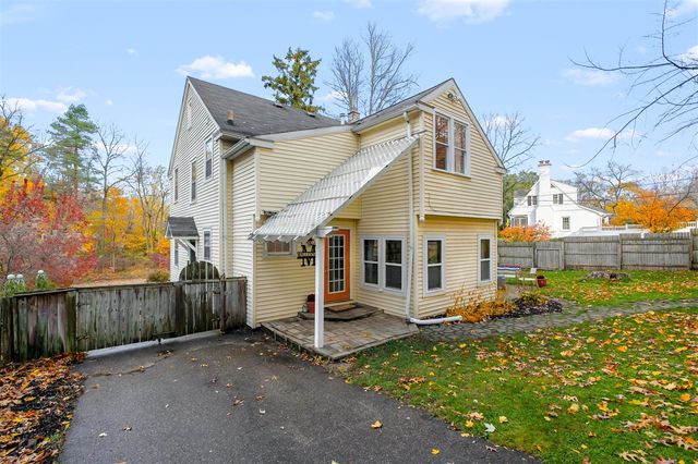 2731 Bronson Boulevard, Kalamazoo, MI 49008