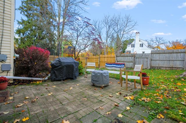 2731 Bronson Boulevard, Kalamazoo, MI 49008