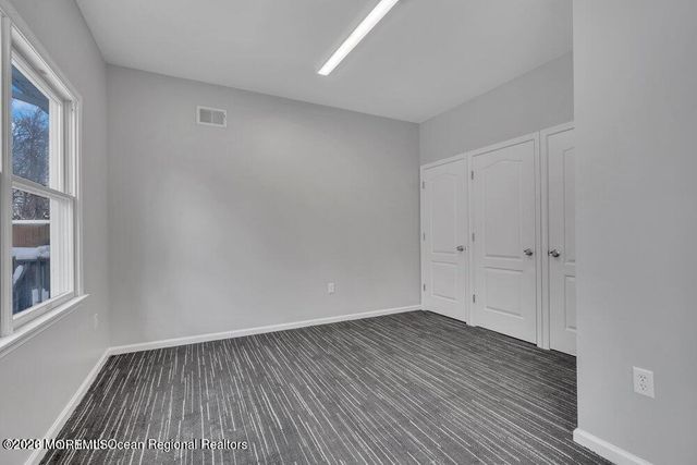 6 Taft Avenue, Lakewood, NJ 08701