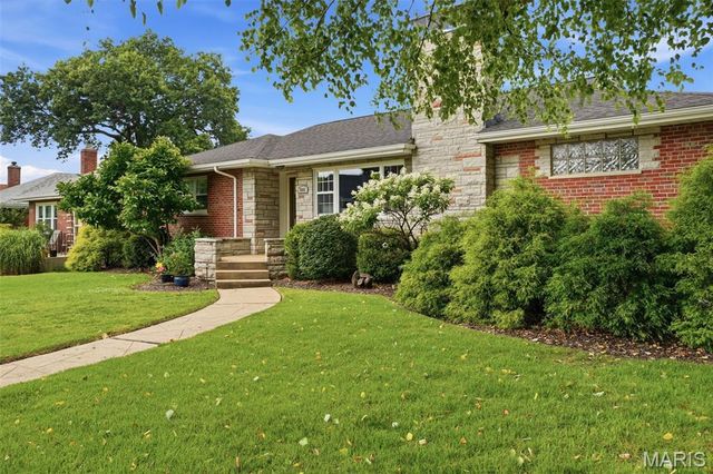 5601 Potomac Street, St Louis, MO 63139