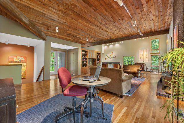 9280 White Oak Lane, Westerville, OH 43082