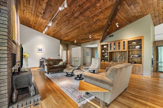 9280 White Oak Lane, Westerville, OH 43082