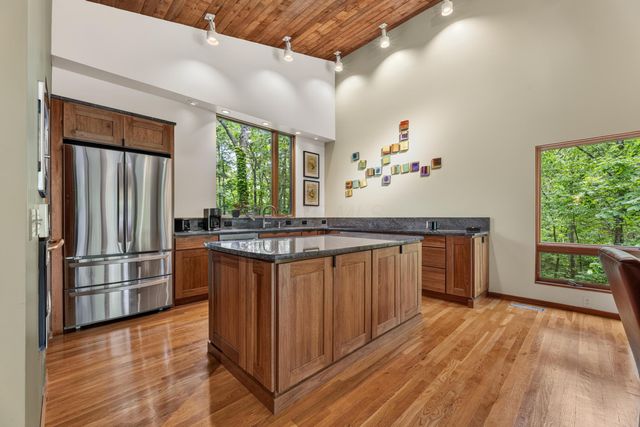 9280 White Oak Lane, Westerville, OH 43082
