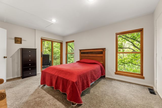 9280 White Oak Lane, Westerville, OH 43082