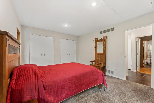 9280 White Oak Lane, Westerville, OH 43082