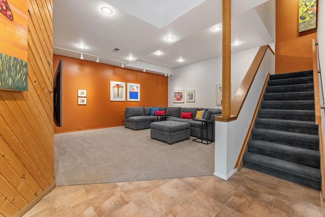 9280 White Oak Lane, Westerville, OH 43082