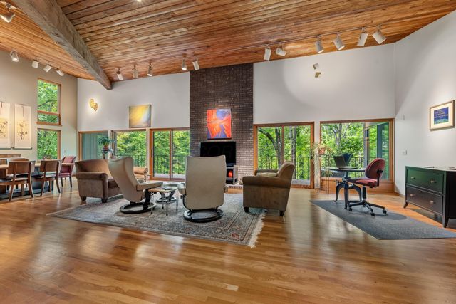 9280 White Oak Lane, Westerville, OH 43082
