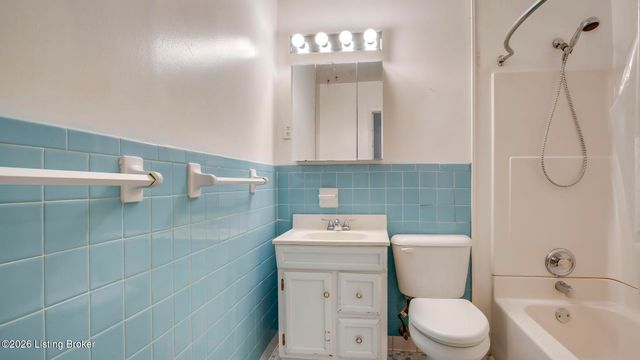 9909 Merioneth Dr, Jeffersontown, KY 40299