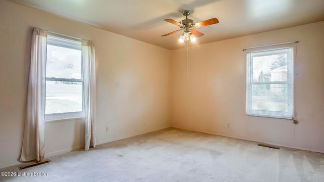 9909 Merioneth Dr, Jeffersontown, KY 40299