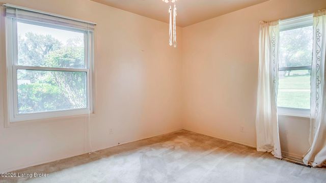 9909 Merioneth Dr, Jeffersontown, KY 40299