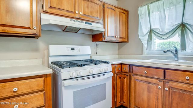 9909 Merioneth Dr, Jeffersontown, KY 40299