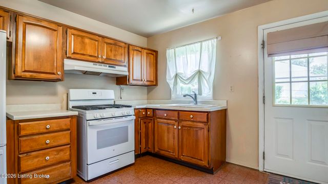 9909 Merioneth Dr, Jeffersontown, KY 40299