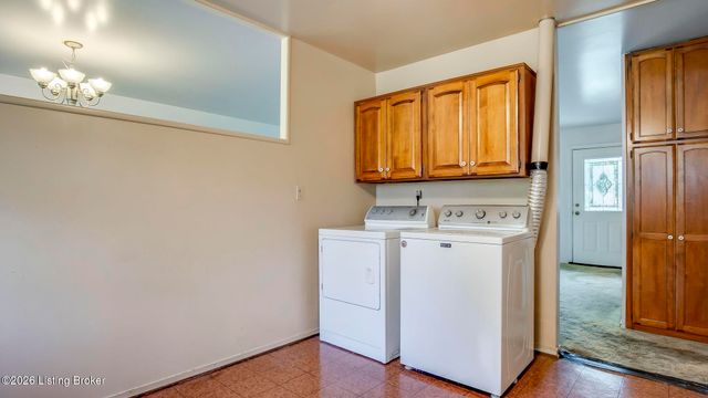 9909 Merioneth Dr, Jeffersontown, KY 40299