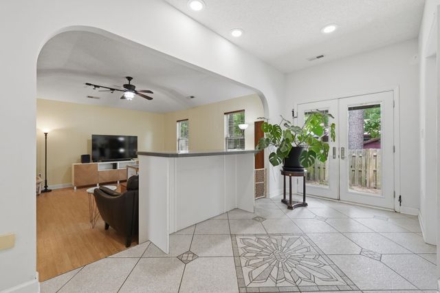 810 Brenda Pl., Myrtle Beach, SC 29577