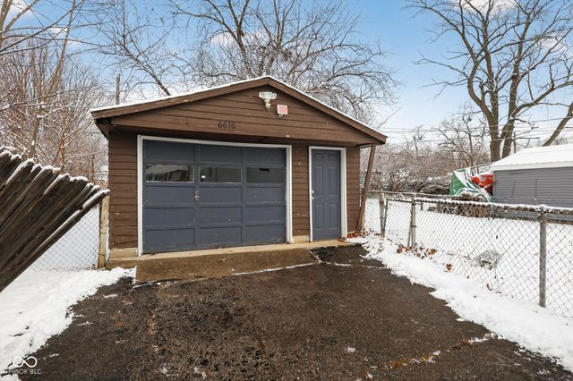 6676 E 18th Street, Indianapolis, IN 46219