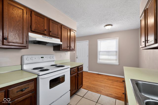 6676 E 18th Street, Indianapolis, IN 46219