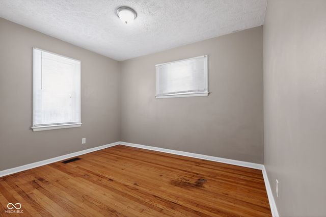 6676 E 18th Street, Indianapolis, IN 46219