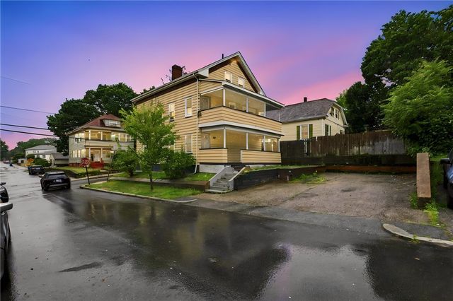 884 River Avenue, Providence, RI 02908