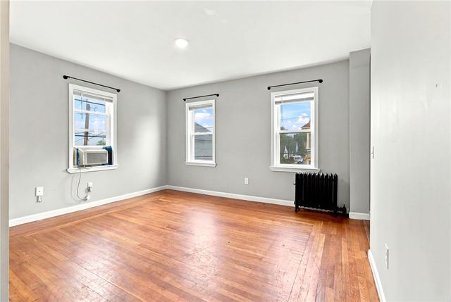 884 River Avenue, Providence, RI 02908