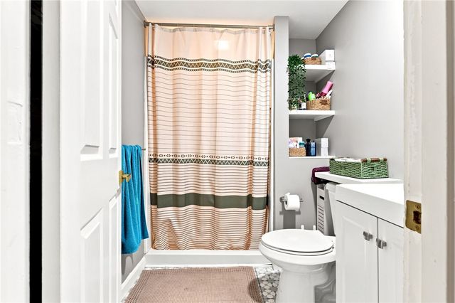 884 River Avenue, Providence, RI 02908