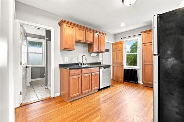 884 River Avenue, Providence, RI 02908