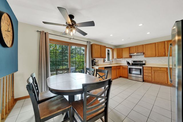 8840 Leslie Drive, Orland Hills, IL 60487