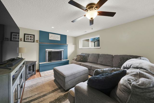 8840 Leslie Drive, Orland Hills, IL 60487