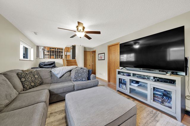 8840 Leslie Drive, Orland Hills, IL 60487