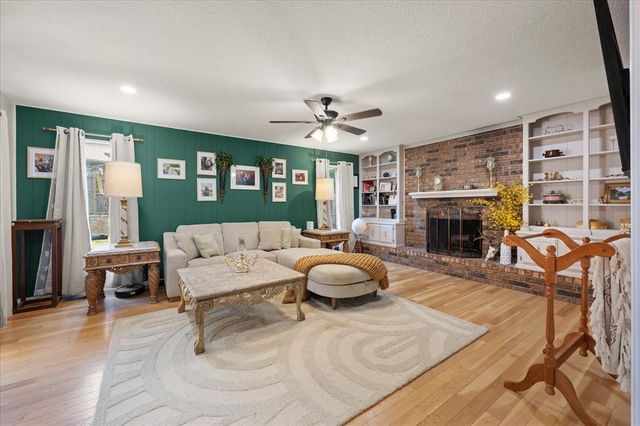2119 NW 115th Street, Oklahoma City, OK 73120