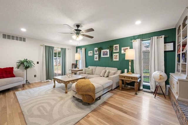 2119 NW 115th Street, Oklahoma City, OK 73120